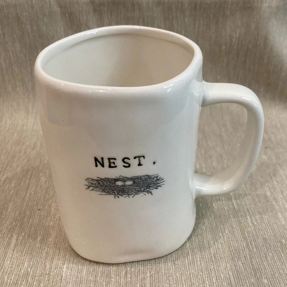MAGENTA Designed By Rae Dunn Nest  Rare Mug Vintage Artisan Collection. - Picture 1 of 7